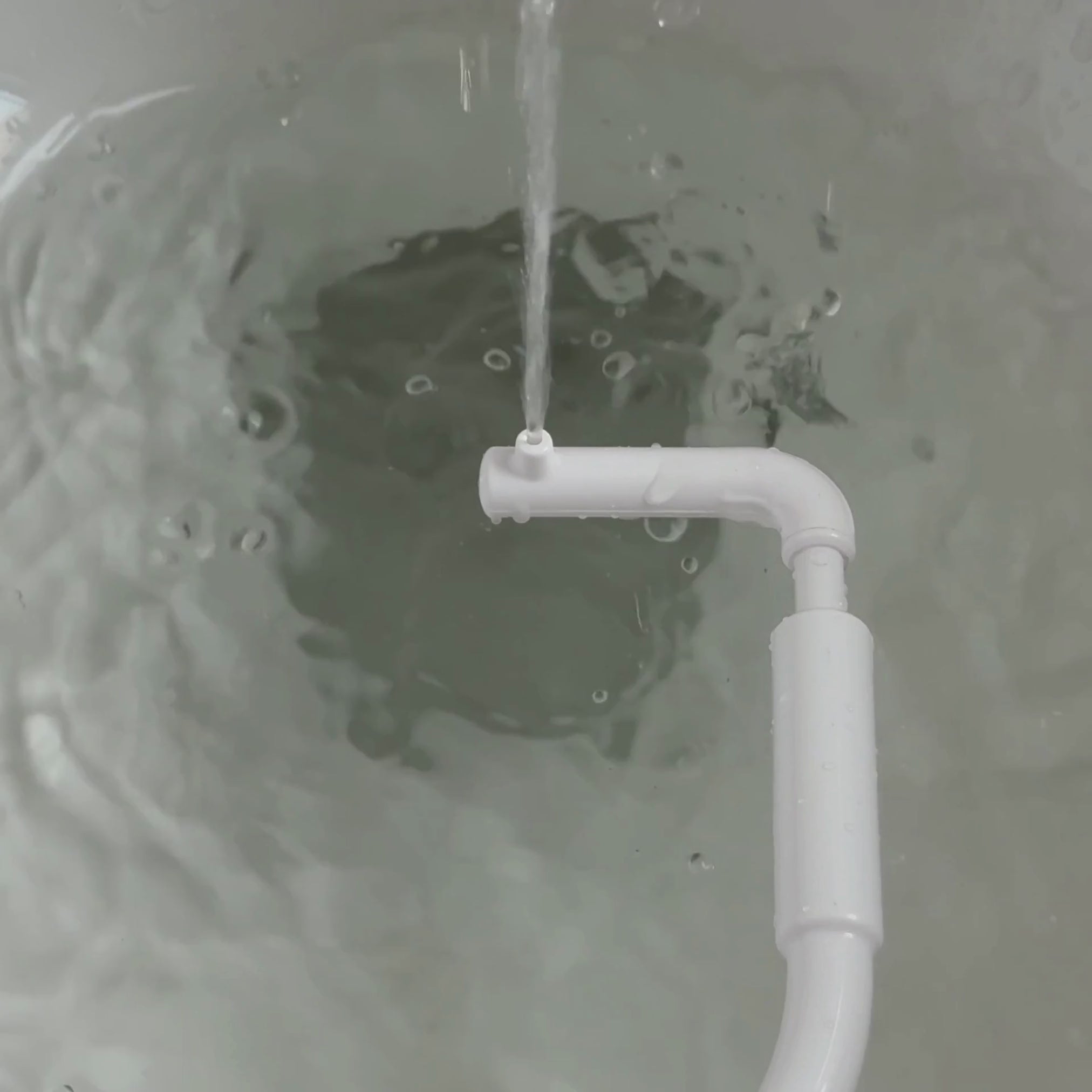 traveler bidet enema wand spraying water